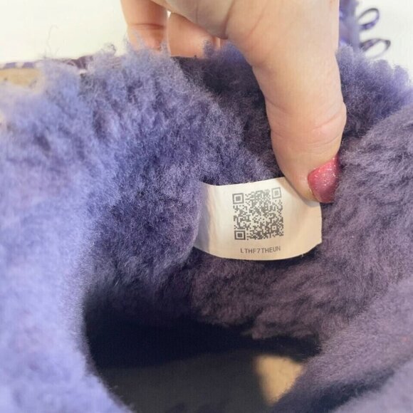 UGG Bailey Bow II Snow Boots Purple Size 4 Girls Purple Polka Suede Sheepskin - Picture 8 of 10